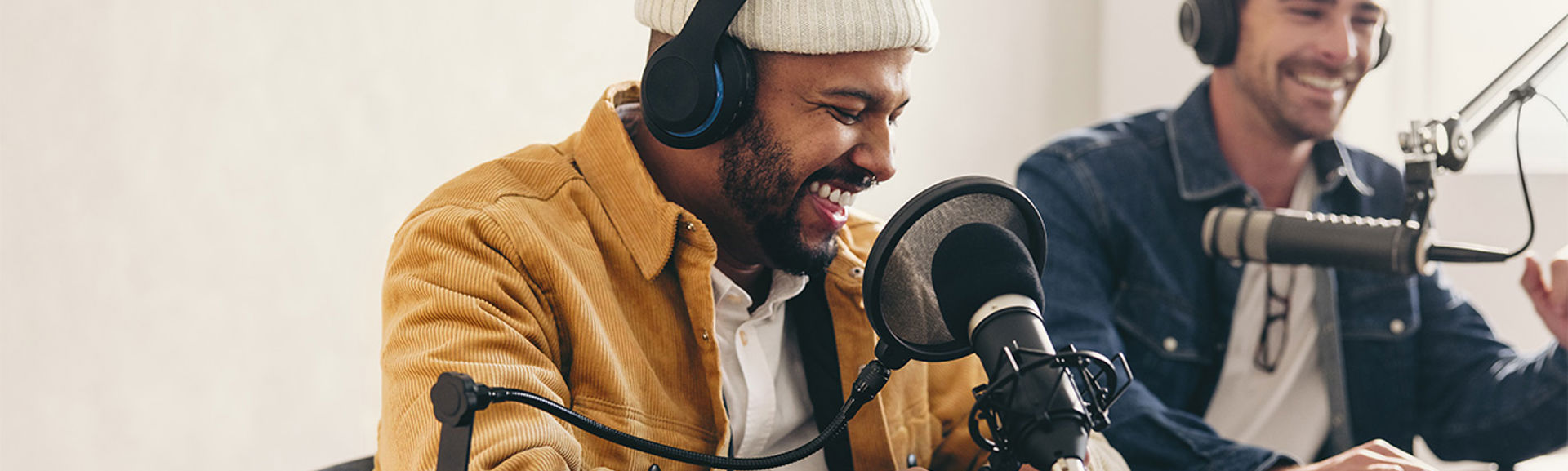 Community-Radio-(web)